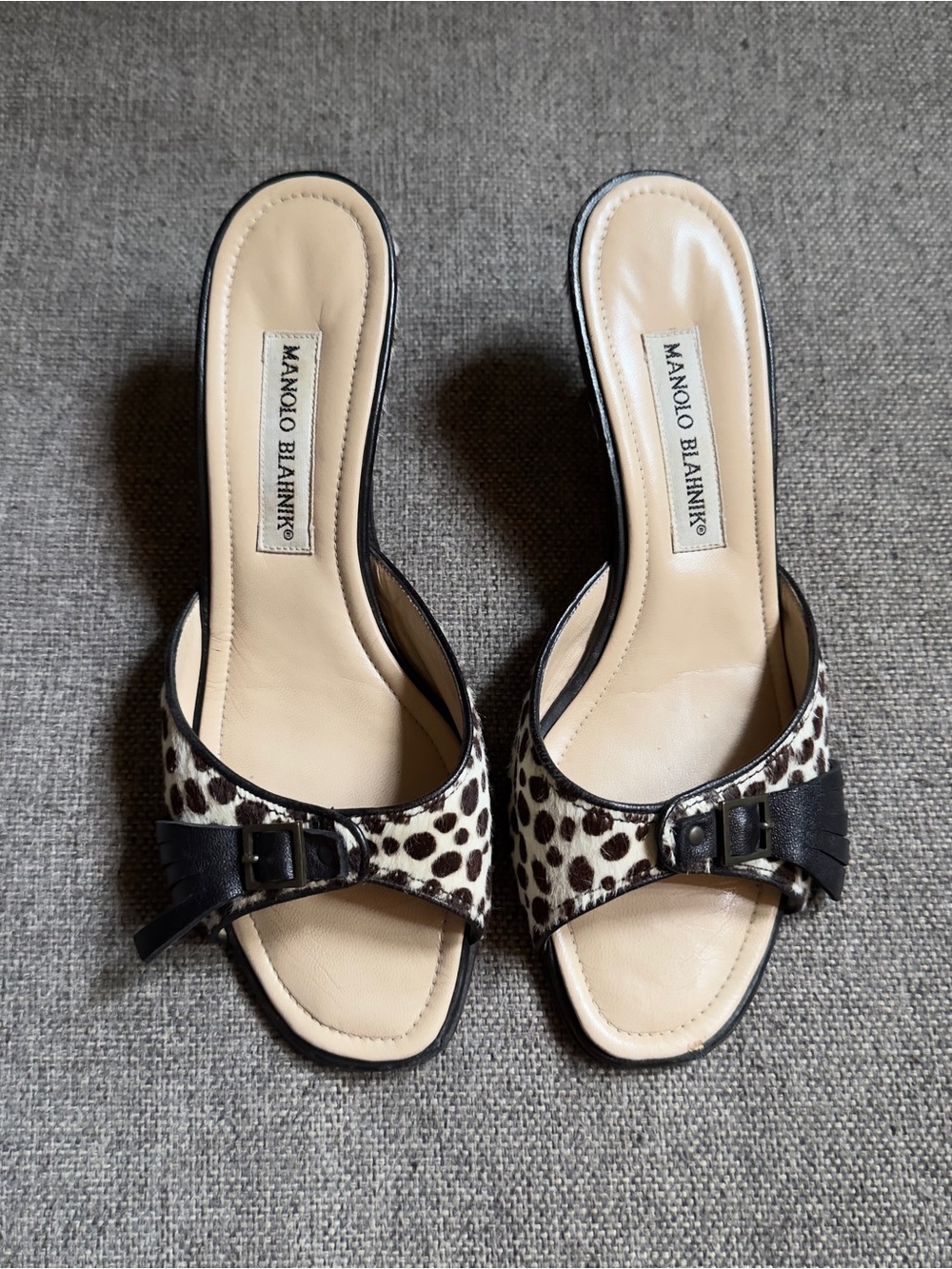Vintage Manolo Blahnik pony hair heeled sandals - Picture 2 of 9